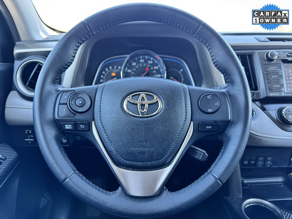 Used 2015 Toyota RAV4 Limited image 22
