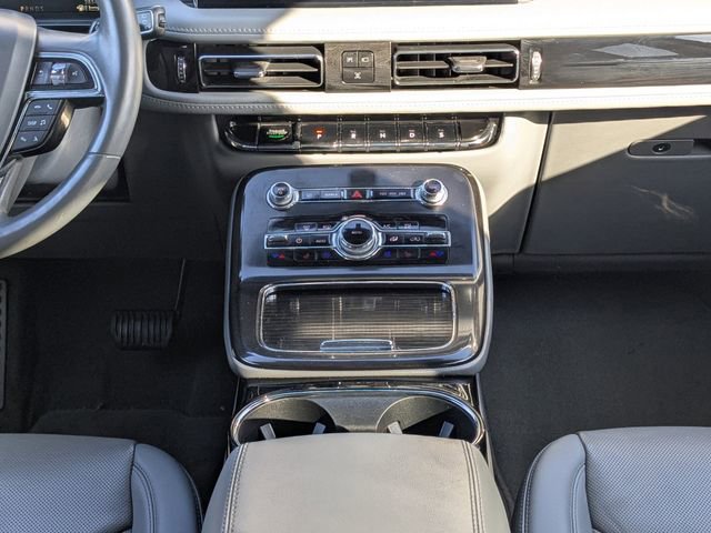 Used 2022 Lincoln Nautilus Reserve w/ Luxury Package image 19