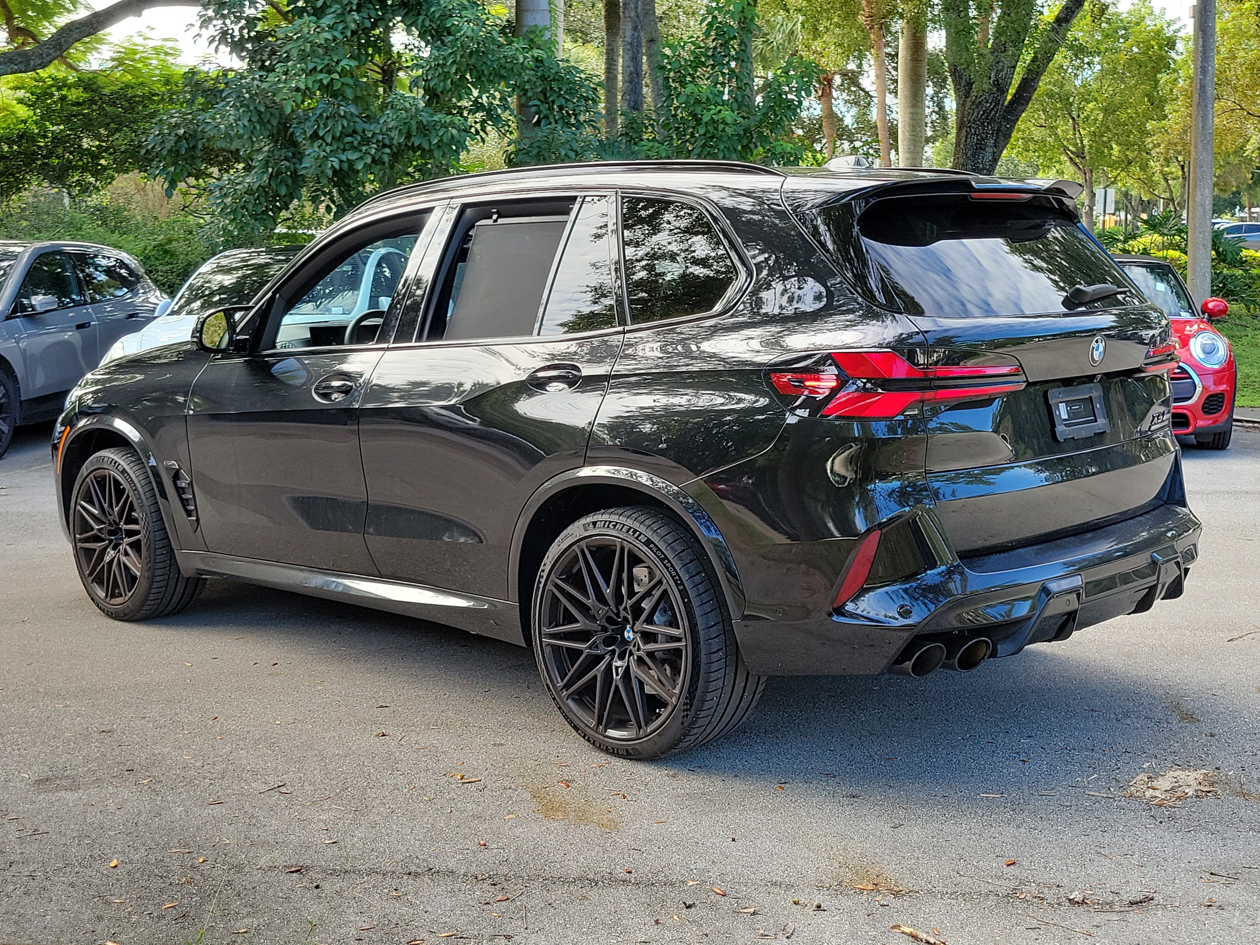 Used 2025 BMW X5 M Competition w/ Executive Package AWD/4WD image 5
