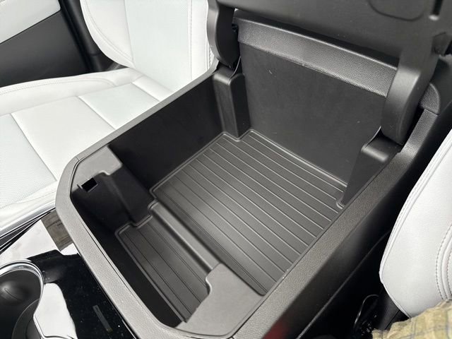 New 2026 Chevrolet Suburban Premier image 31