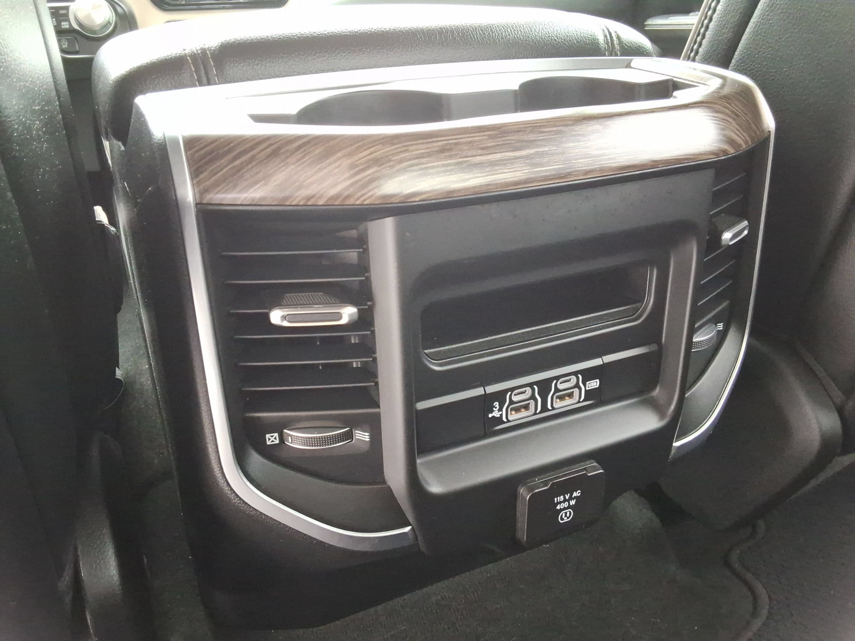 Used 2020 RAM 1500 Laramie AWD/4WD image 23