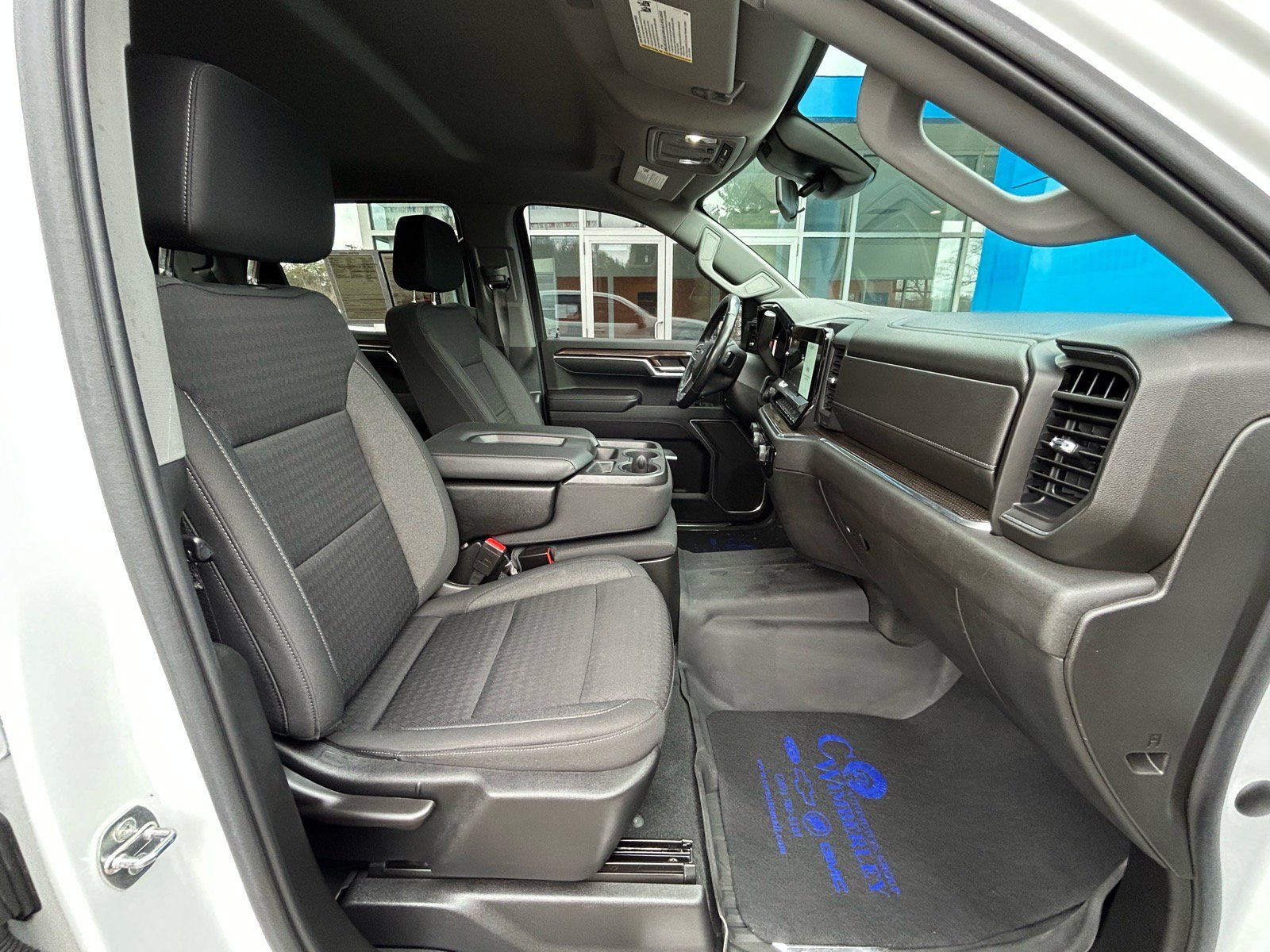 Used 2022 Chevrolet Silverado 1500 RST AWD/4WD image 12