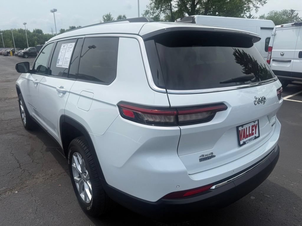 Used 2023 Jeep Grand Cherokee L Limited AWD/4WD image 6