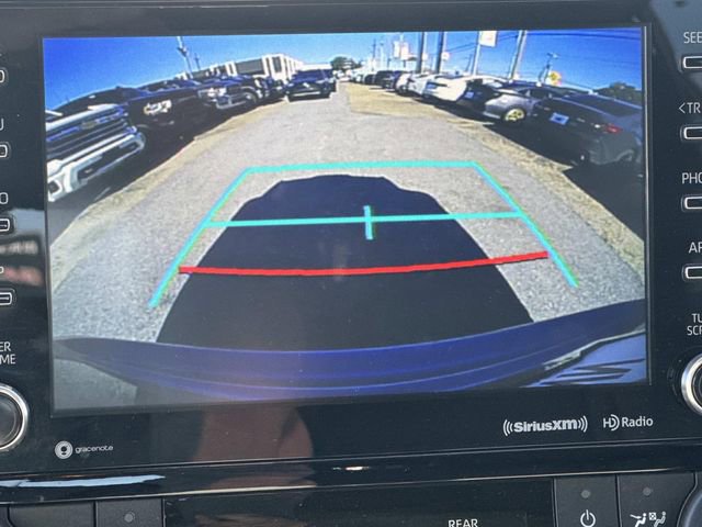 Used 2022 Toyota Highlander XLE image 32