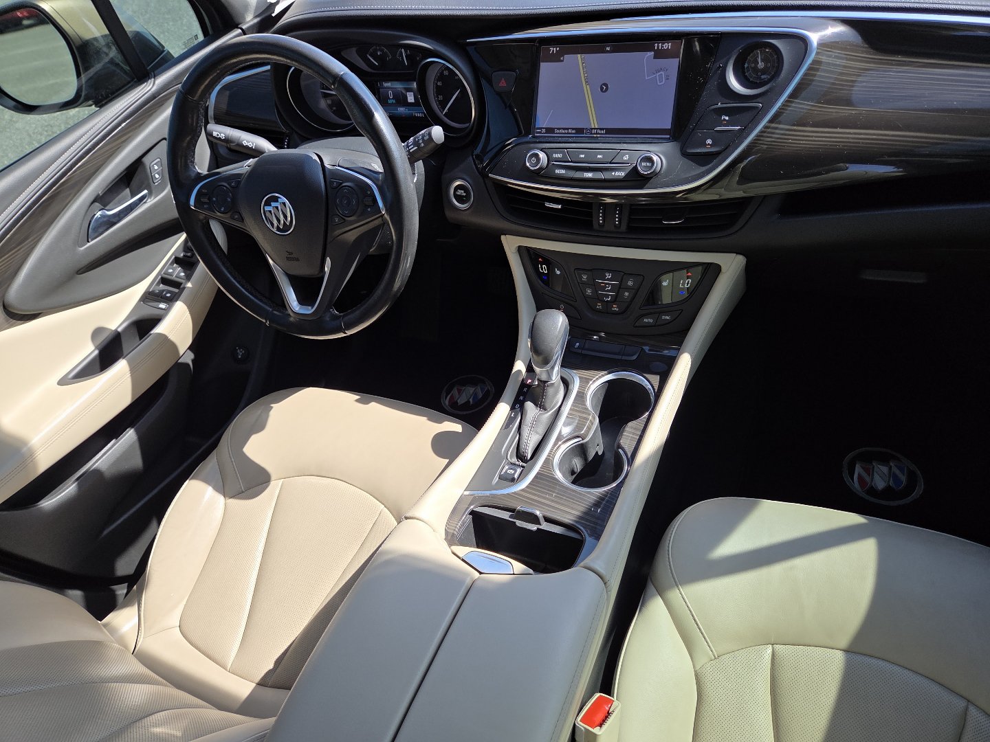Used 2019 Buick Envision Essence FWD image 25