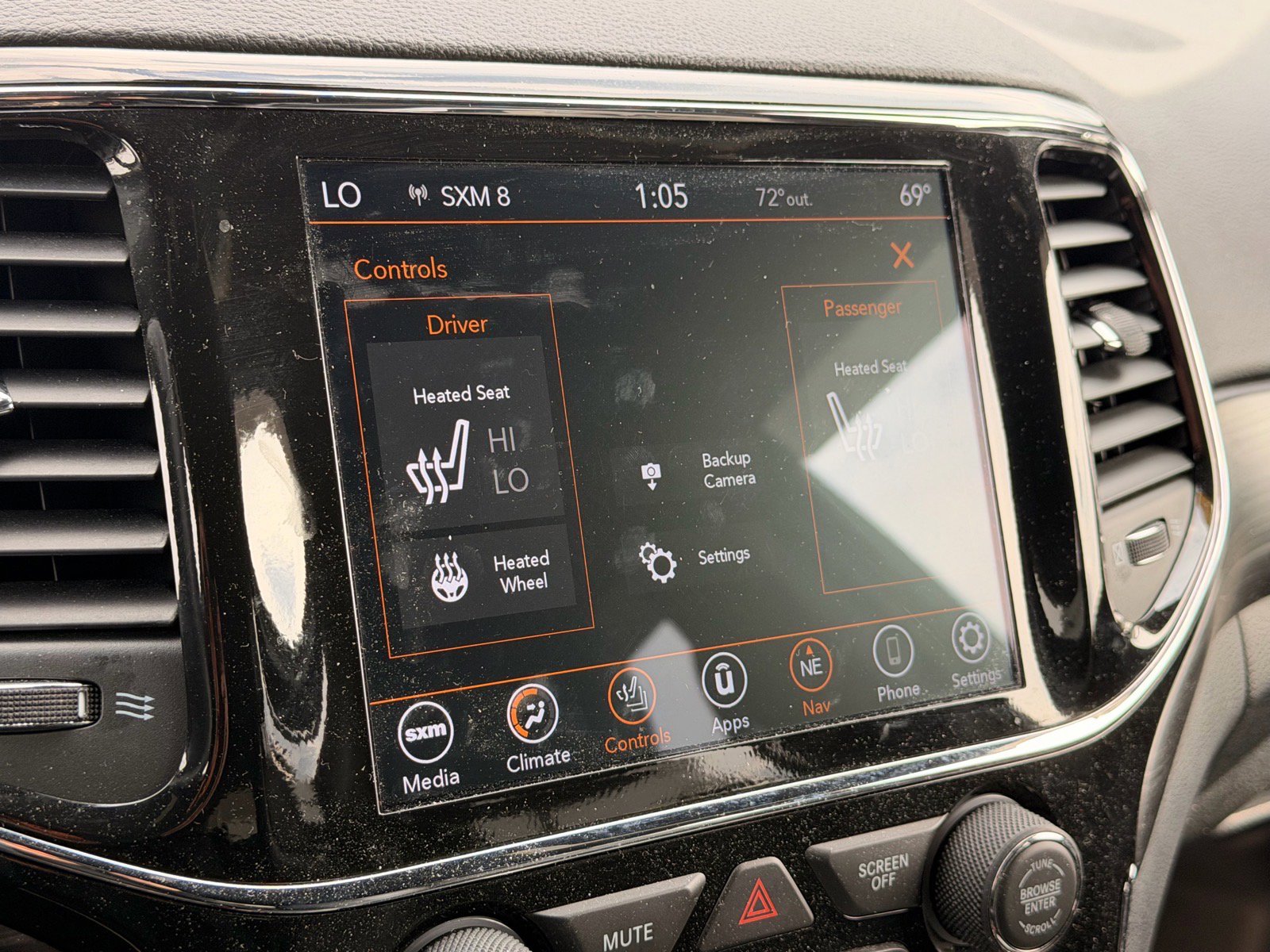 Used 2022 Jeep Grand Cherokee Laredo X image 19