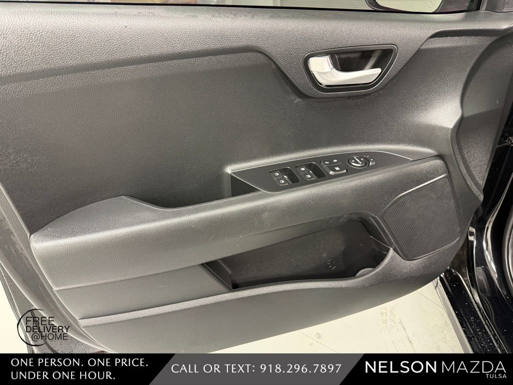 Used 2023 Kia Rio LX image 17