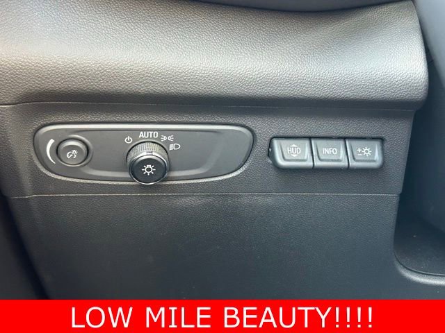 Used 2023 Buick Envision Avenir image 21