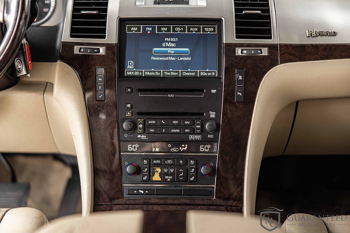 Used 2010 Cadillac Escalade 2WD Hybrid image 41