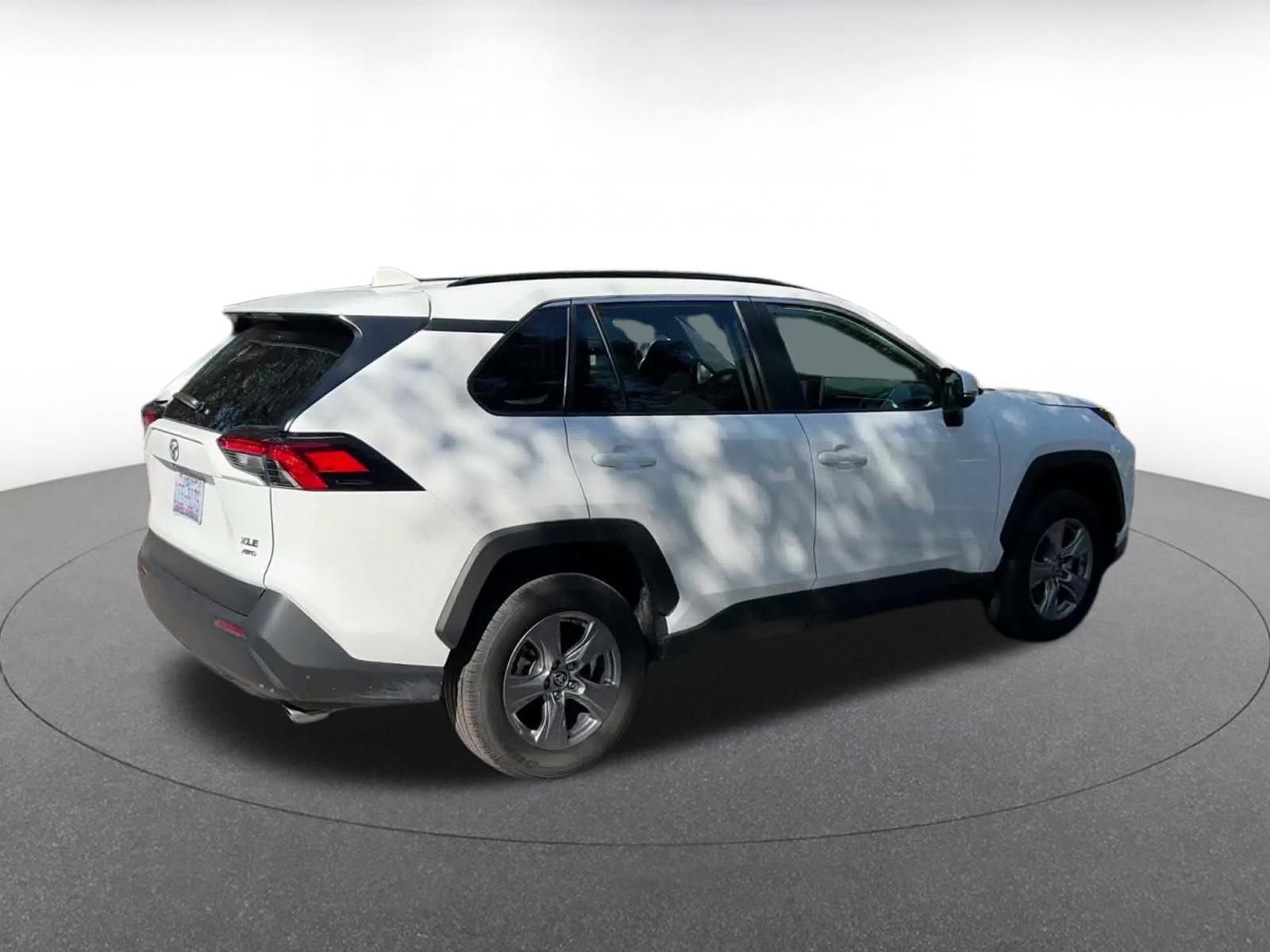 Used 2025 Toyota RAV4 XLE image 15