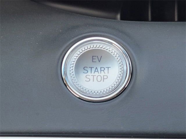 Used 2025 Genesis Electrified GV70 Advanced w/ Prestige Package image 26