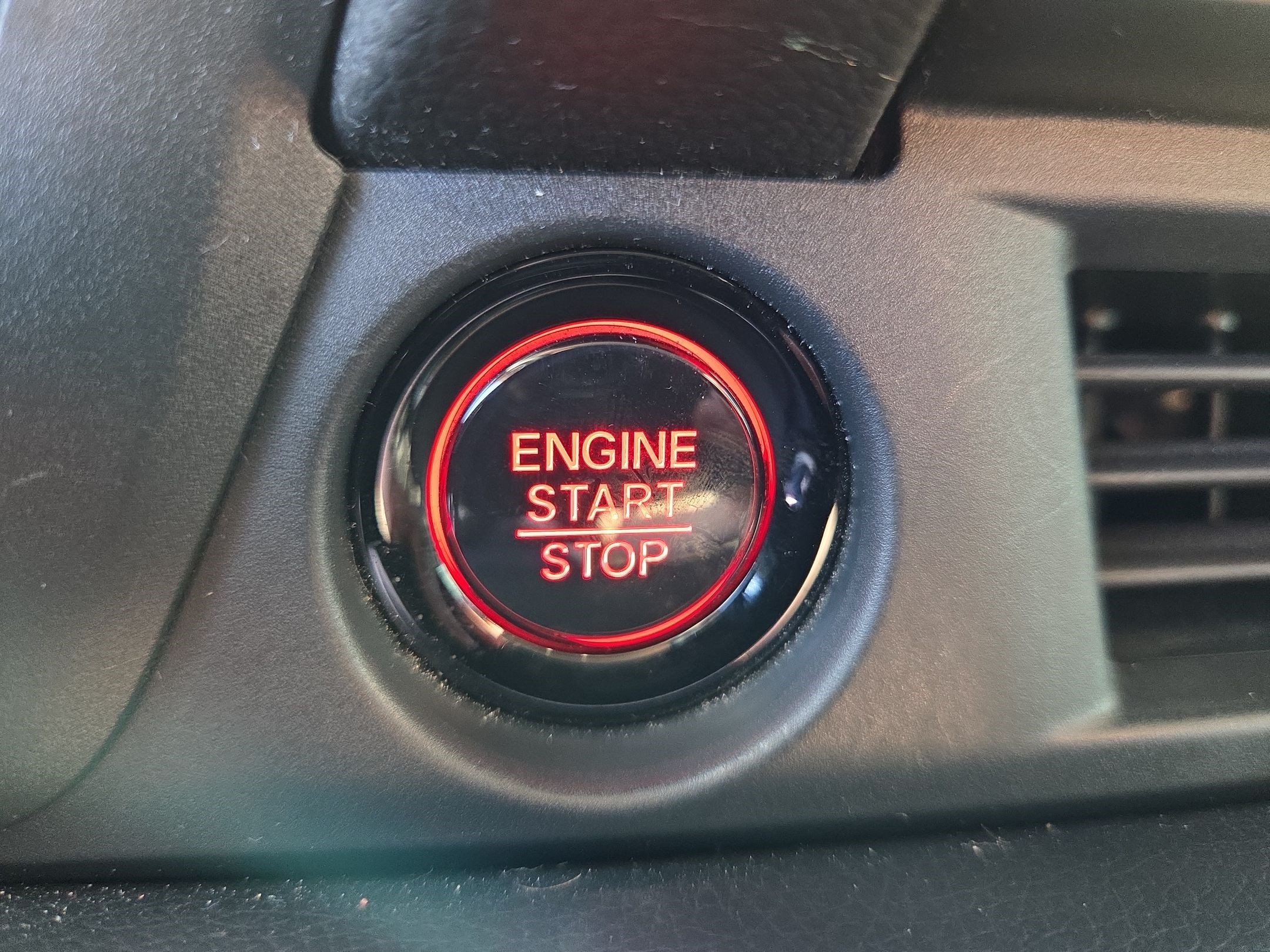 Used 2024 Honda Pilot Touring image 18