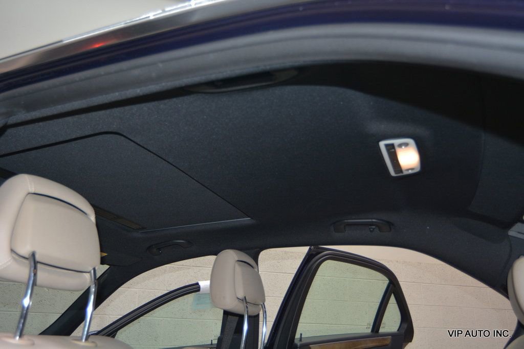 Used 2010 Mercedes-Benz E 350 4MATIC Sedan image 20