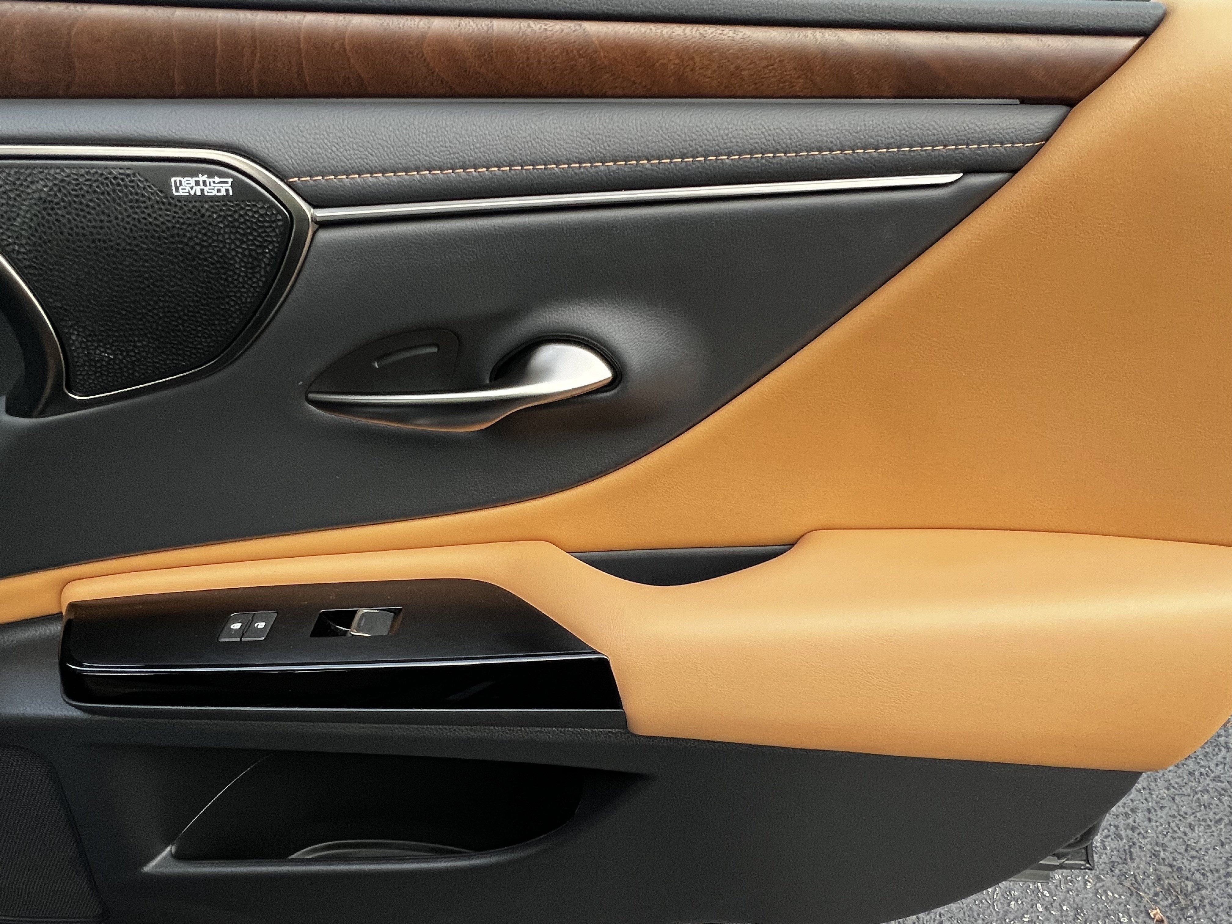 Used 2023 Lexus ES 350 Ultra Luxury image 43