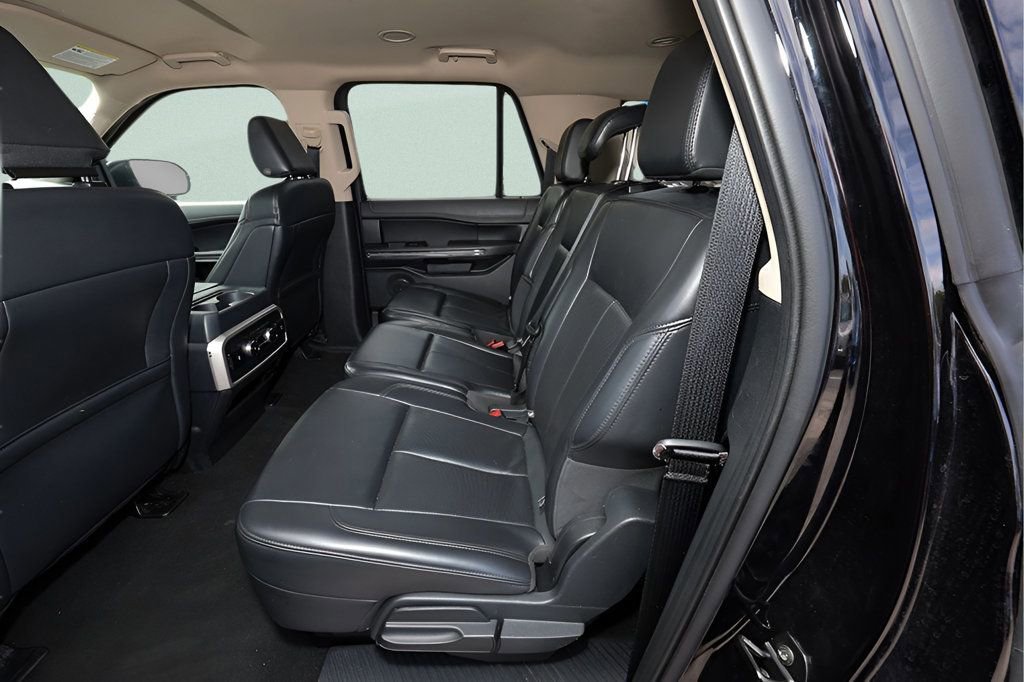 Used 2024 Ford Expedition Max XLT image 14