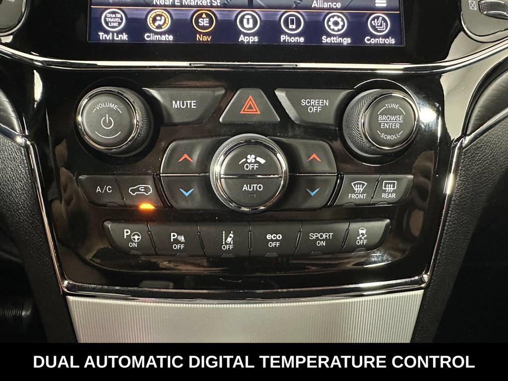 Used 2021 Jeep Grand Cherokee Summit AWD/4WD image 19