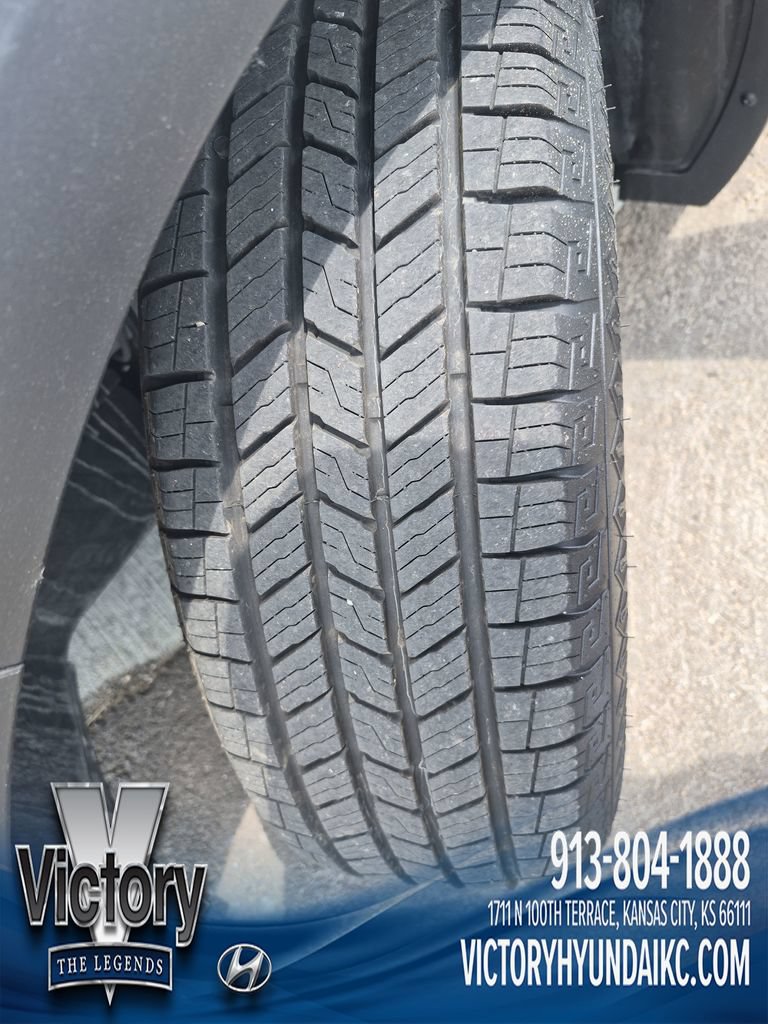 Used 2019 Kia Sorento L FWD image 26