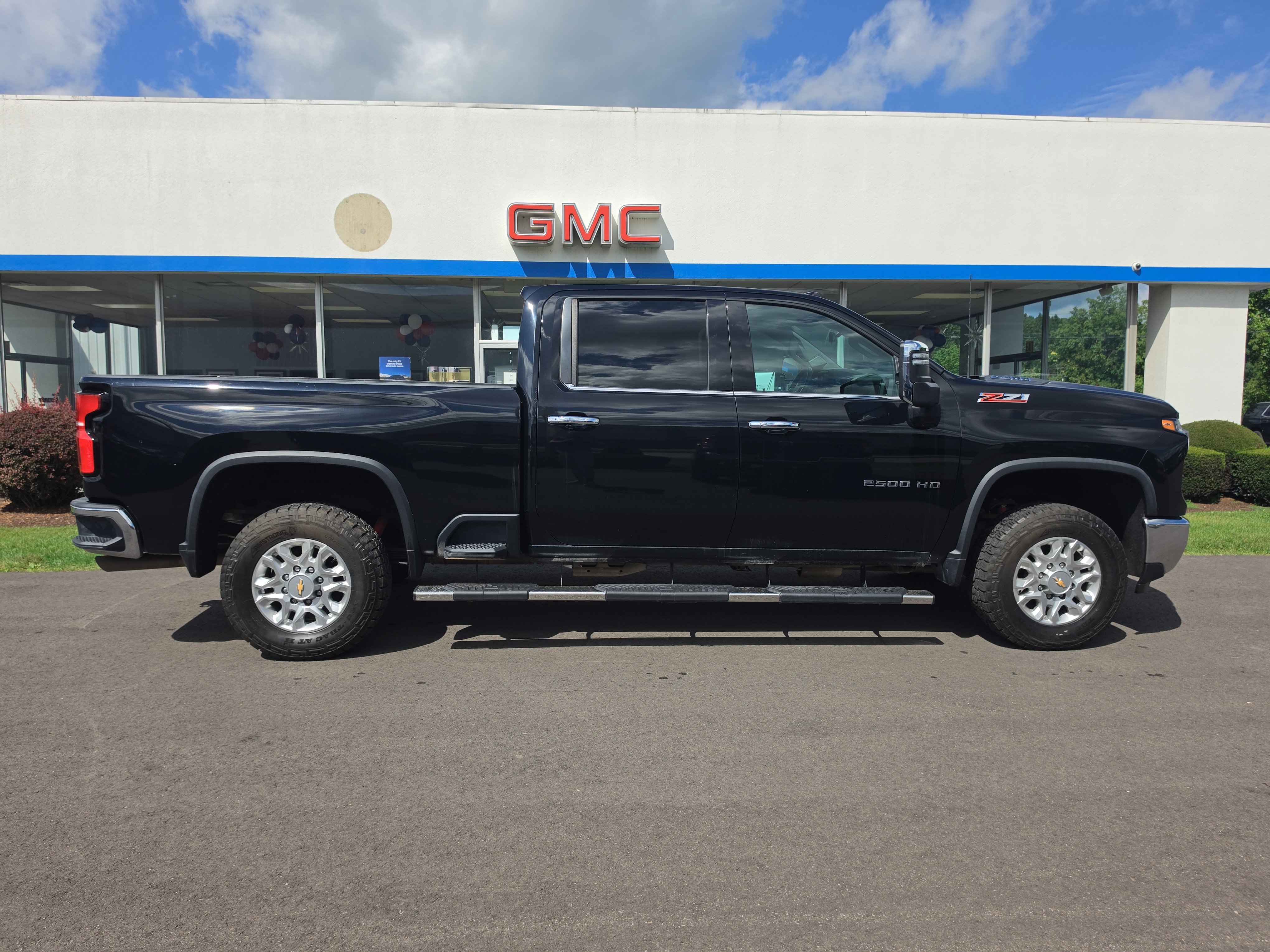 Used 2024 Chevrolet Silverado 2500 LTZ w/ LTZ Plus Package AWD/4WD video 2