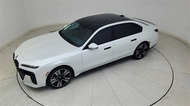 Used 2023 BMW 740i w/ Executive Package image 78