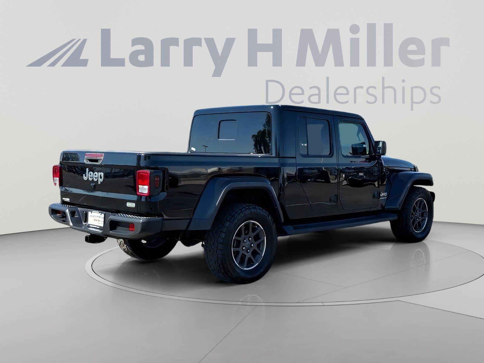 Used 2021 Jeep Gladiator Overland w/ Popular Equipment Package AWD/4WD image 6