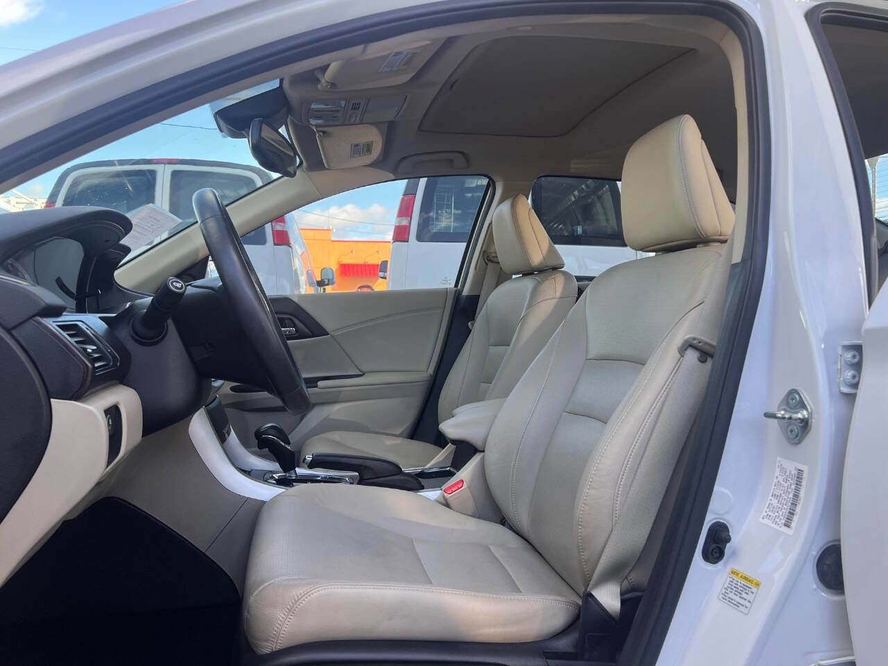 Used 2015 Honda Accord EX-L image 13