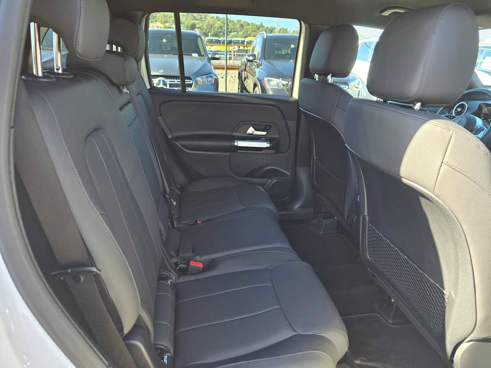 Used 2026 Mercedes-Benz GLB 250 image 13