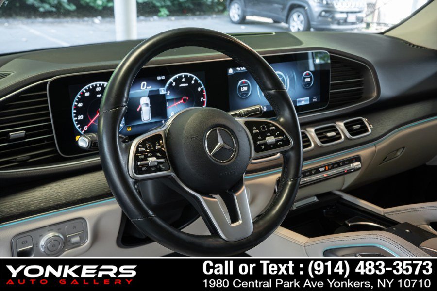 Used 2022 Mercedes-Benz GLE 350 4MATIC w/ Premium Package image 14