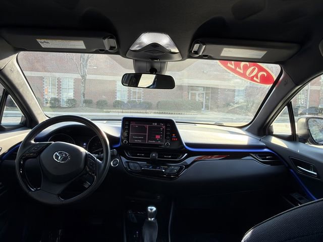 Used 2022 Toyota C-HR XLE FWD image 18