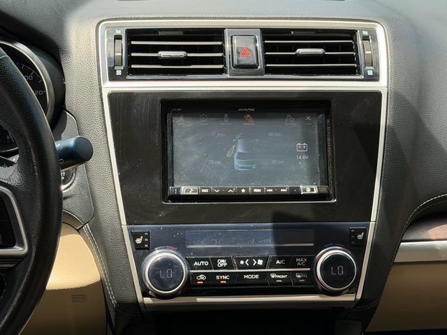 Used 2018 Subaru Outback 2.5i Limited AWD/4WD image 18