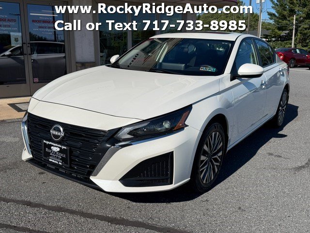 Used 2024 Nissan Altima 2.5 SV w/ SV Premium Package AWD/4WD image 3