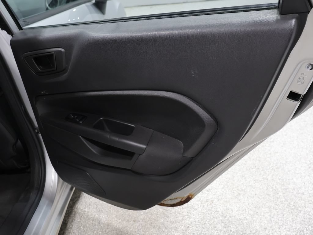 Used 2012 Ford Fiesta SE FWD image 21