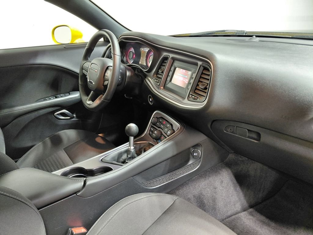 Certified 2017 Dodge Challenger R/T w/ Quick Order Package 22P T/A image 34