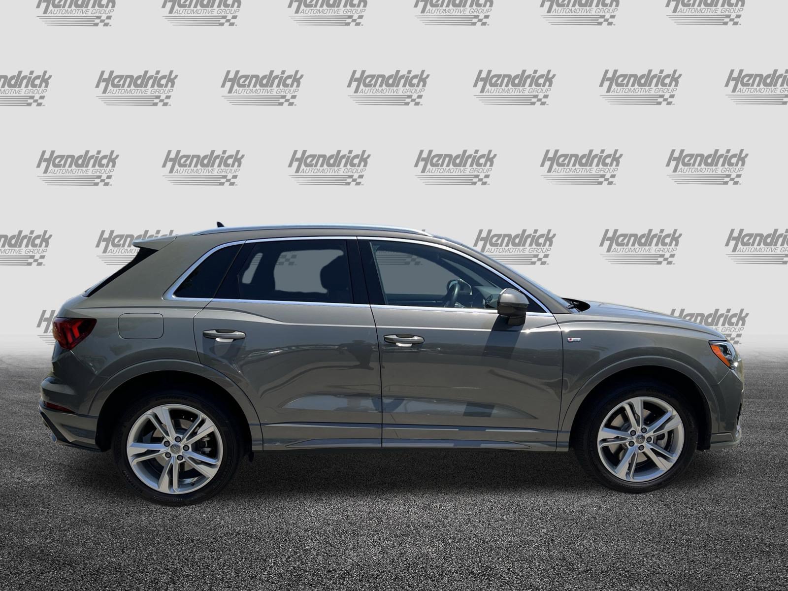 Used 2020 Audi Q3 2.0T Premium w/ Convenience Package AWD/4WD image 10