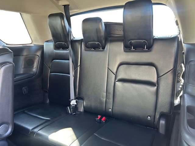 Used 2023 Nissan Pathfinder SL w/ SL Premium Package image 16