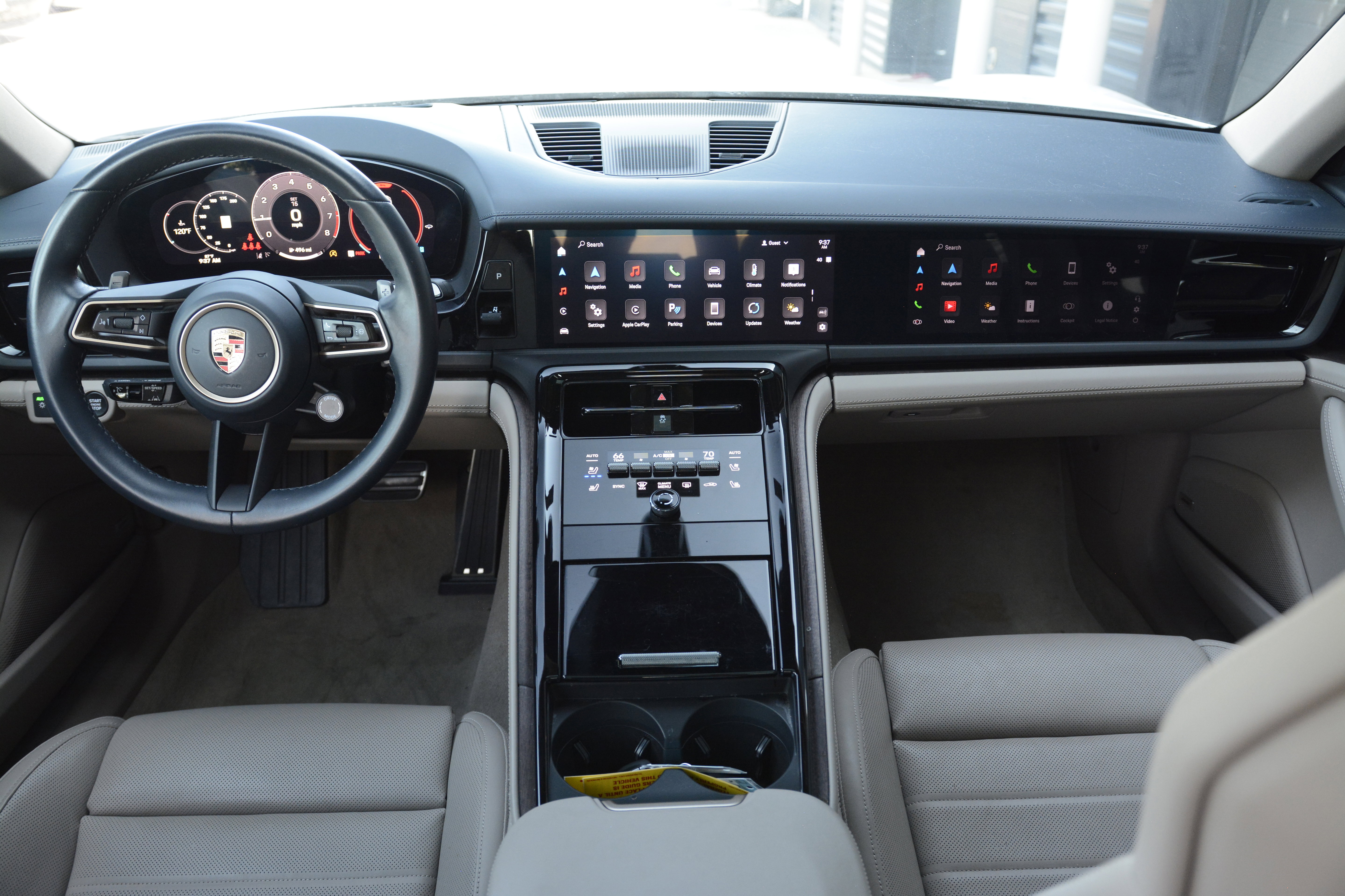 Certified 2024 Porsche Panamera 4 AWD/4WD image 12