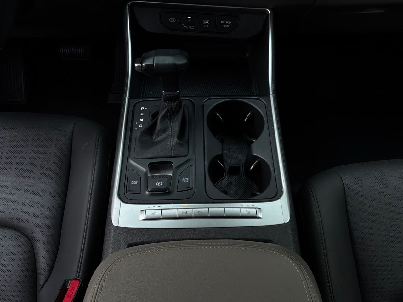 Used 2026 Kia Carnival FWD image 16
