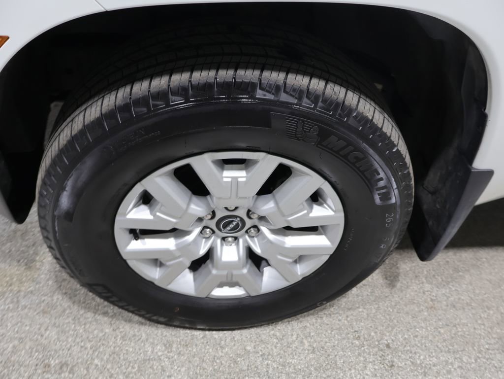 Used 2024 Nissan Frontier SV w/ SV Convenience Package AWD/4WD image 10