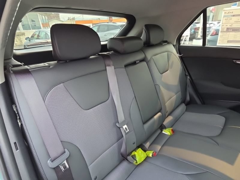 New 2026 Kia Niro Wind w/ Wind Preserve Package FWD image 18