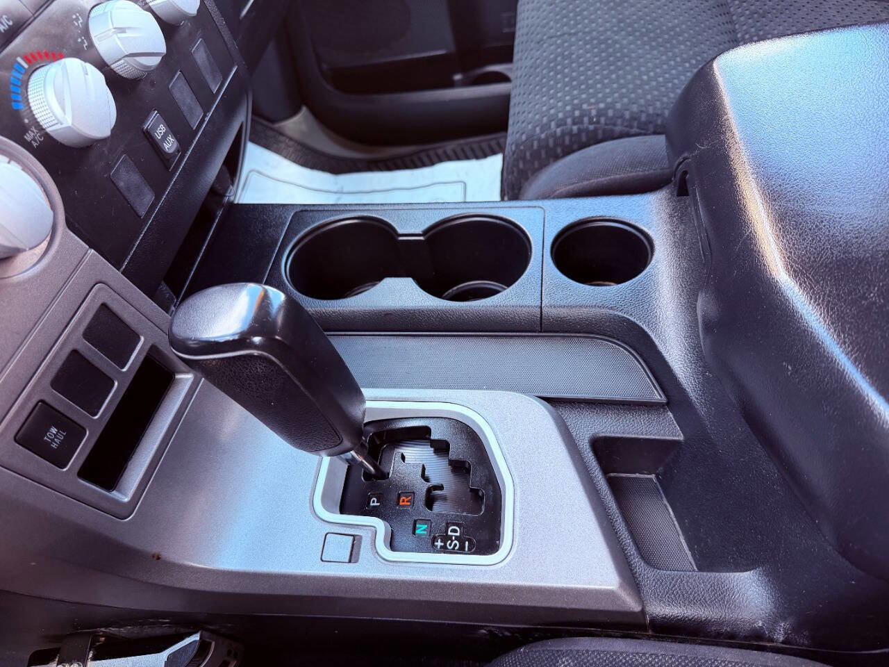 Used 2012 Toyota Tundra 4x4 Double Cab w/ SR5 Pkg image 32