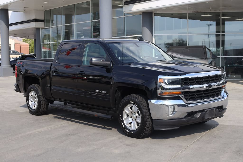 Used 2018 Chevrolet Silverado 1500 LT w/ All Star Edition AWD/4WD image 8