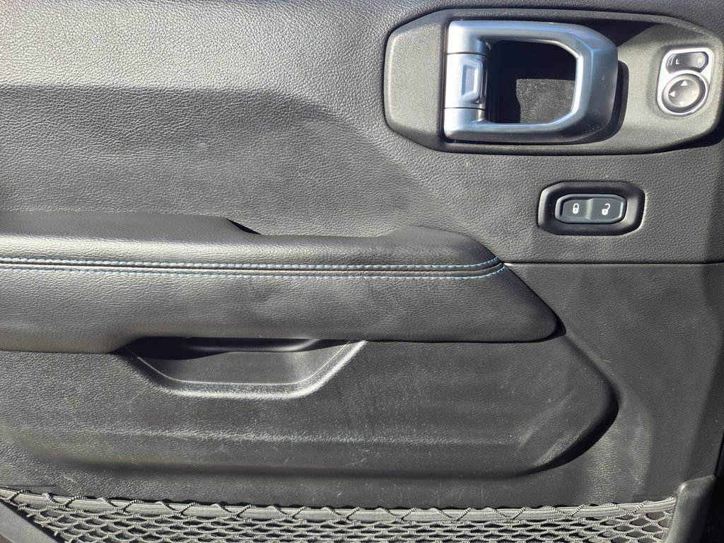 Used 2021 Jeep Wrangler Unlimited Rubicon 4xe w/ Steel Bumper Group image 23