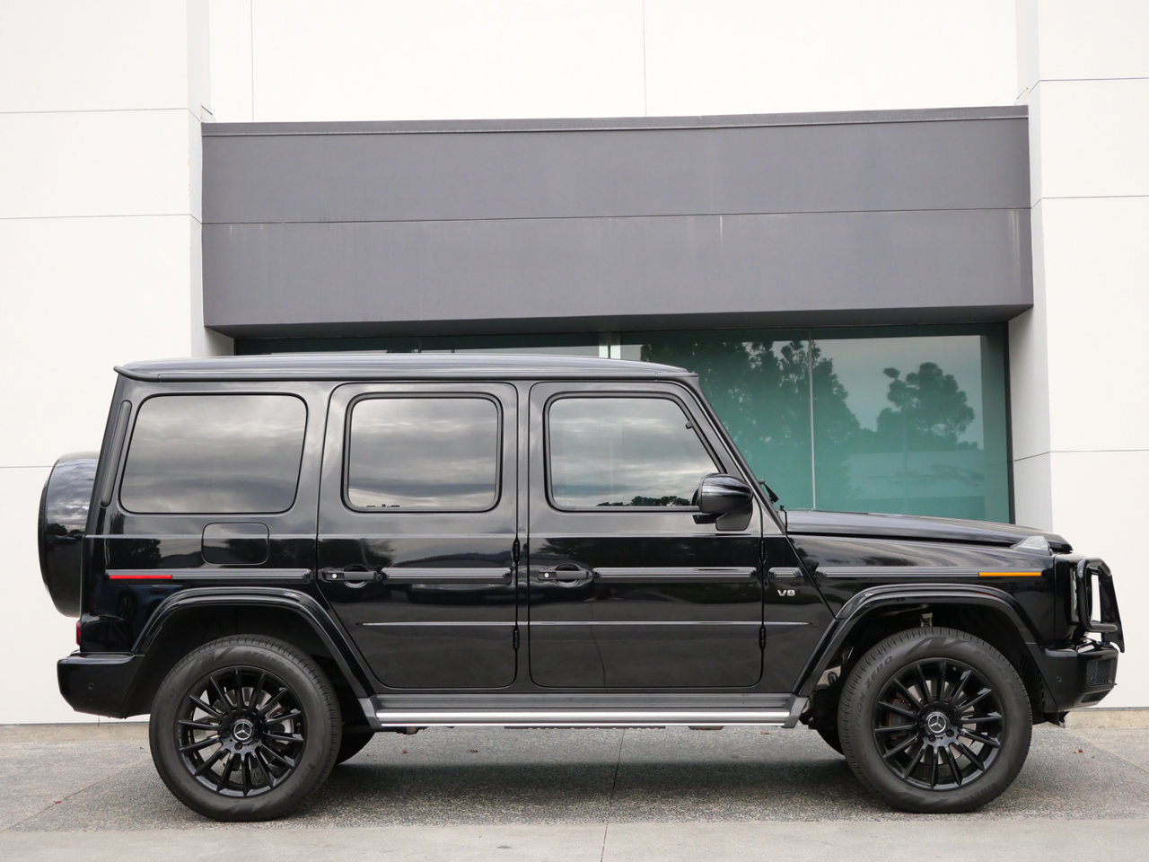 Used 2023 Mercedes-Benz G 550 image 4