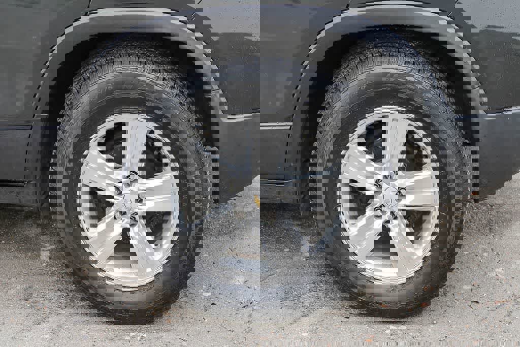 Used 2018 Chevrolet Trax LT w/ LT Convenience Package image 5