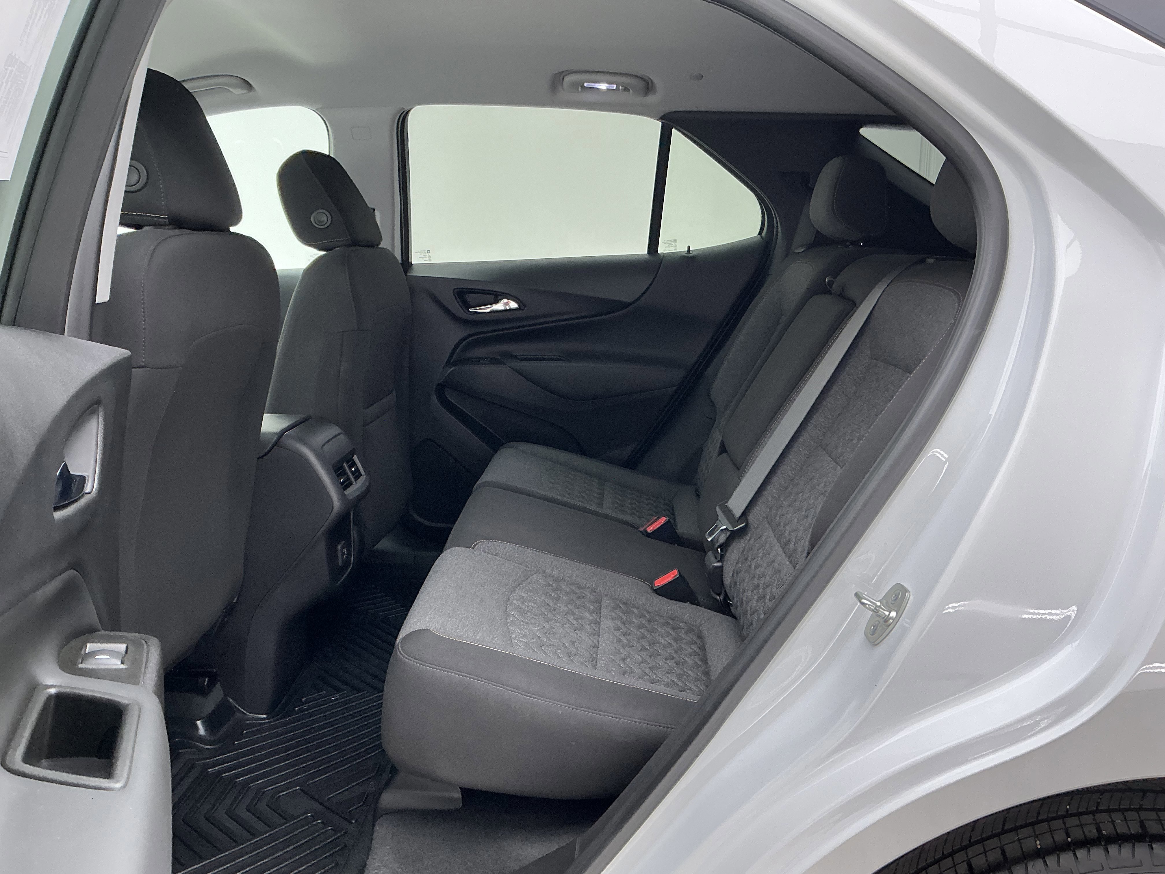 Used 2024 Chevrolet Equinox LT image 19