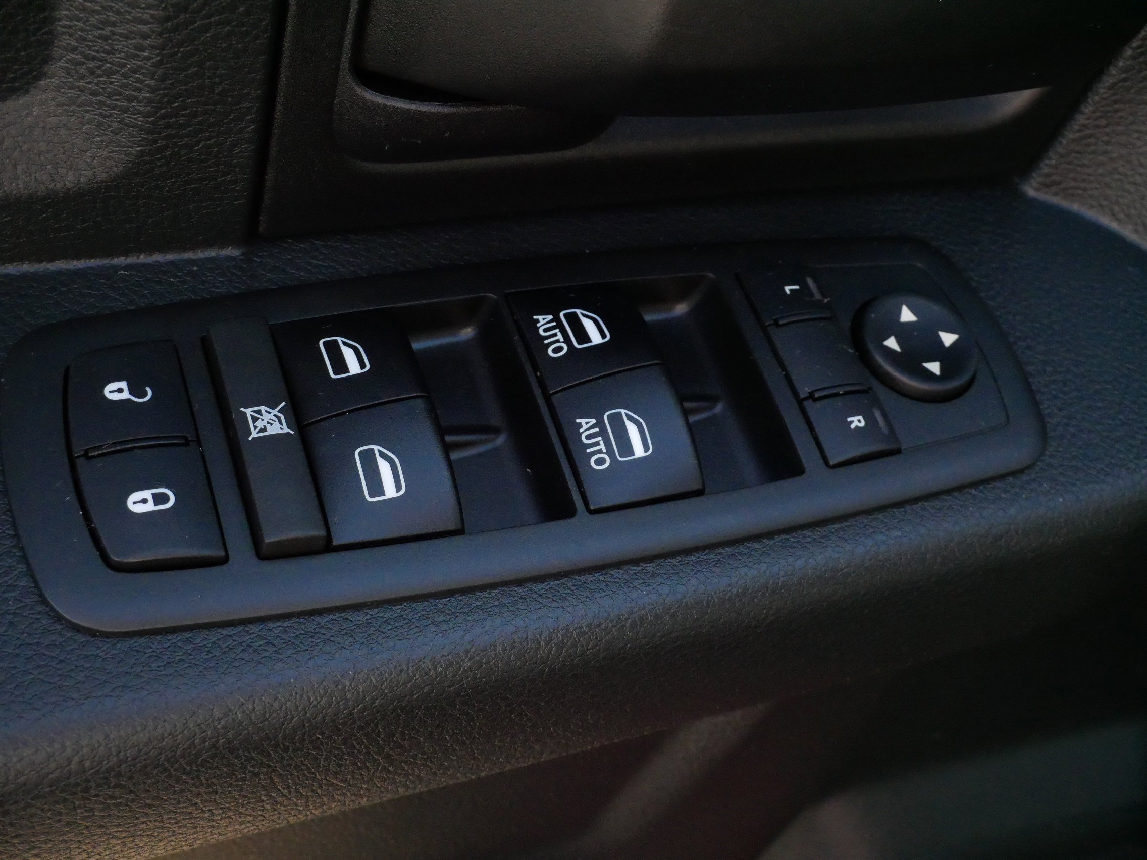 Used 2017 RAM 1500 Express w/ Express Value Package image 20