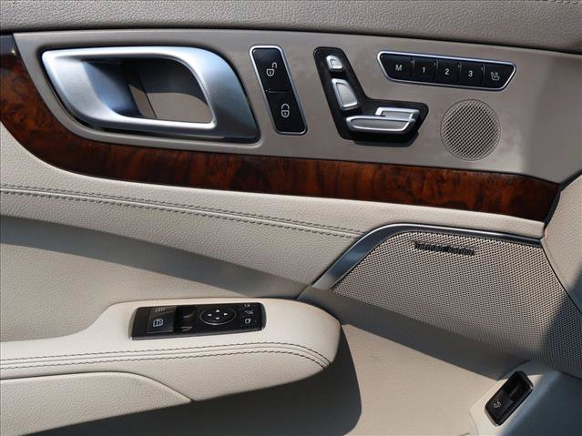 Used 2013 Mercedes-Benz SL 550 image 12
