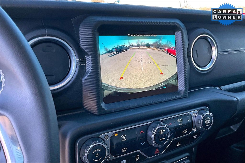 Used 2023 Jeep Wrangler Unlimited Sahara w/ Dual Top Group image 18