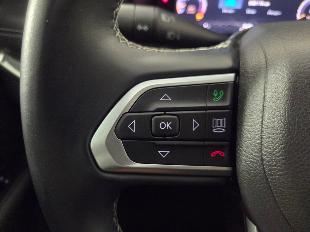 Used 2022 Jeep Compass High Altitude AWD/4WD image 17