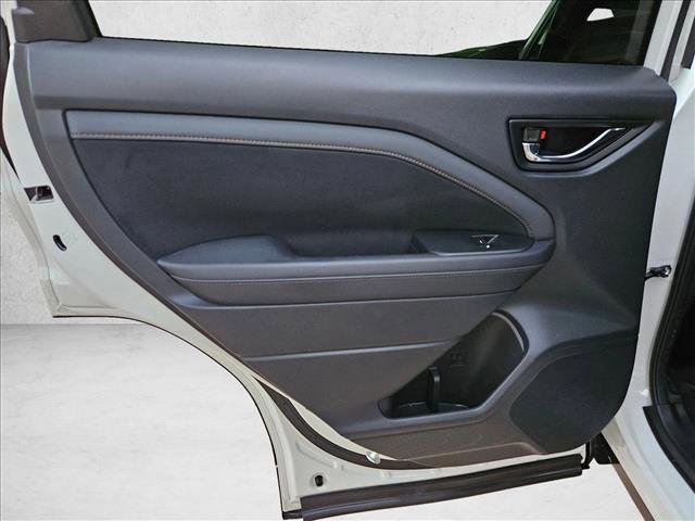 Used 2025 Subaru Forester Touring image 21