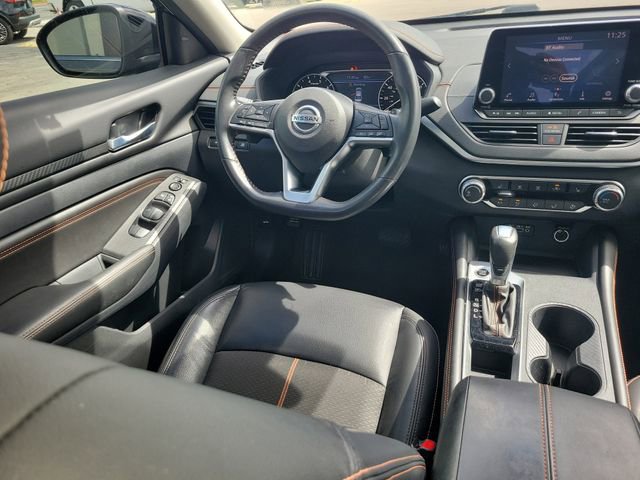 Used 2022 Nissan Altima 2.5 SR w/ Midnight Edition Package image 8